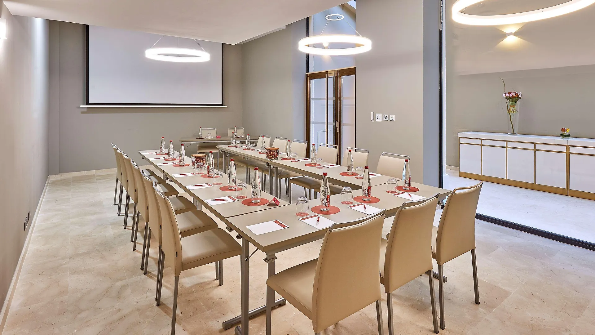 Nh Collection Marseille Hotel
